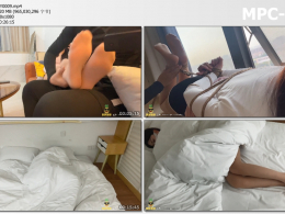 菠萝摄影_毕业实习欧阳婉婉居家捆绑 丝足 熟睡偷舔 狗链 挠脚 皮鞭 唯美
