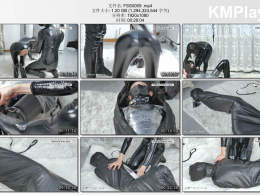 FSS工作室_乳胶百合调教 JULY小姐姐的K9和睡袋ZX调叫 沦为母犬的JULY小姐姐 项圈上锁 沦为训练母犬 被踩在脚下践踏 裹上保险膜 装入狗袋 内置跳丹 外用震动榜强膏 双管齐下