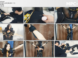 树屋轻调_女coser灵灵参加漫展回家时被劫匪迷晕 趁机被劫匪全身玩弄 中途被TD震